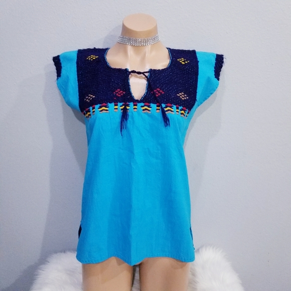 Vintage Tops - Vintage 80's hippie boho Mexican embroidered top